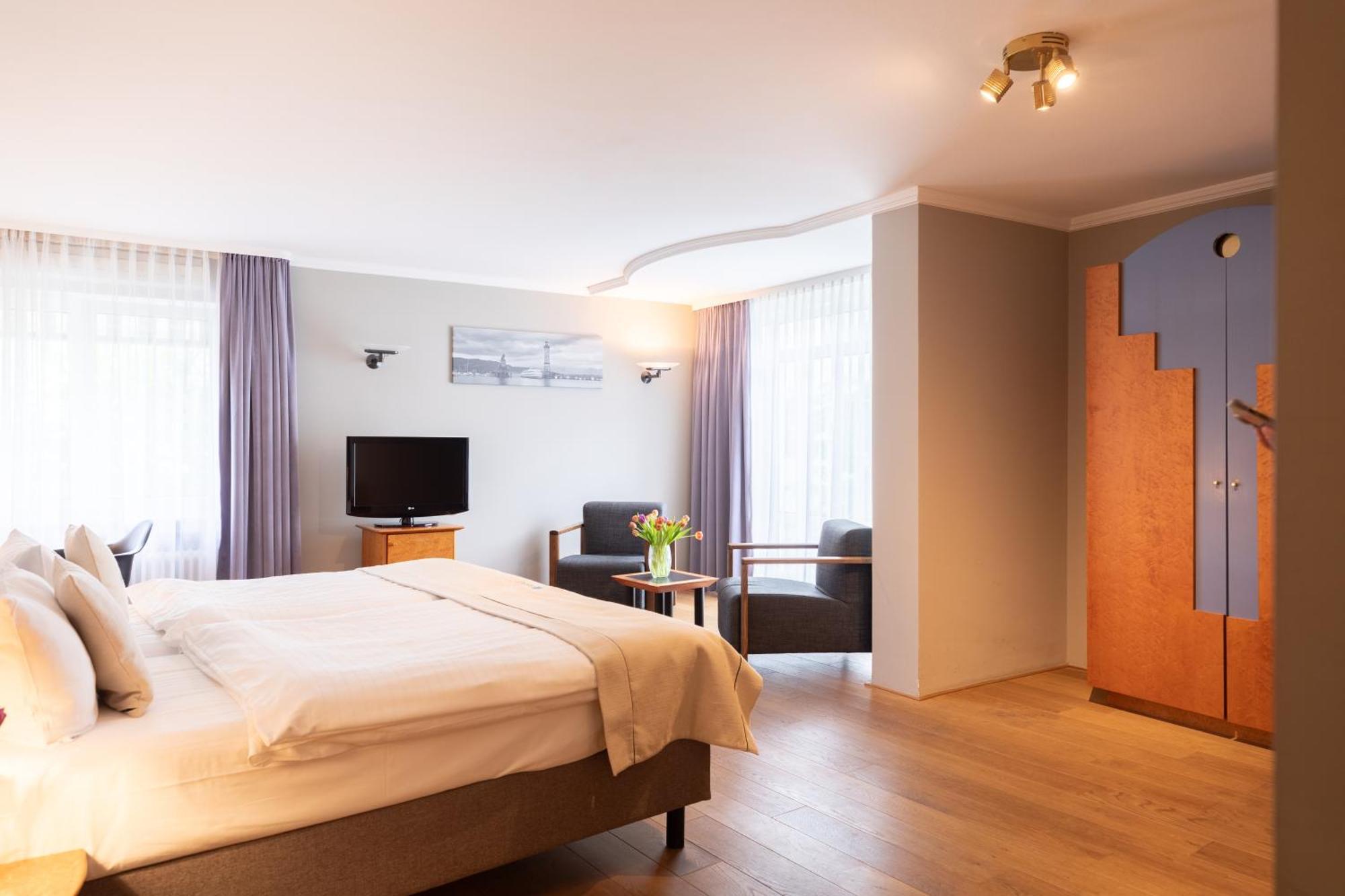 Select Hotel Friedrichshafen Ruang foto