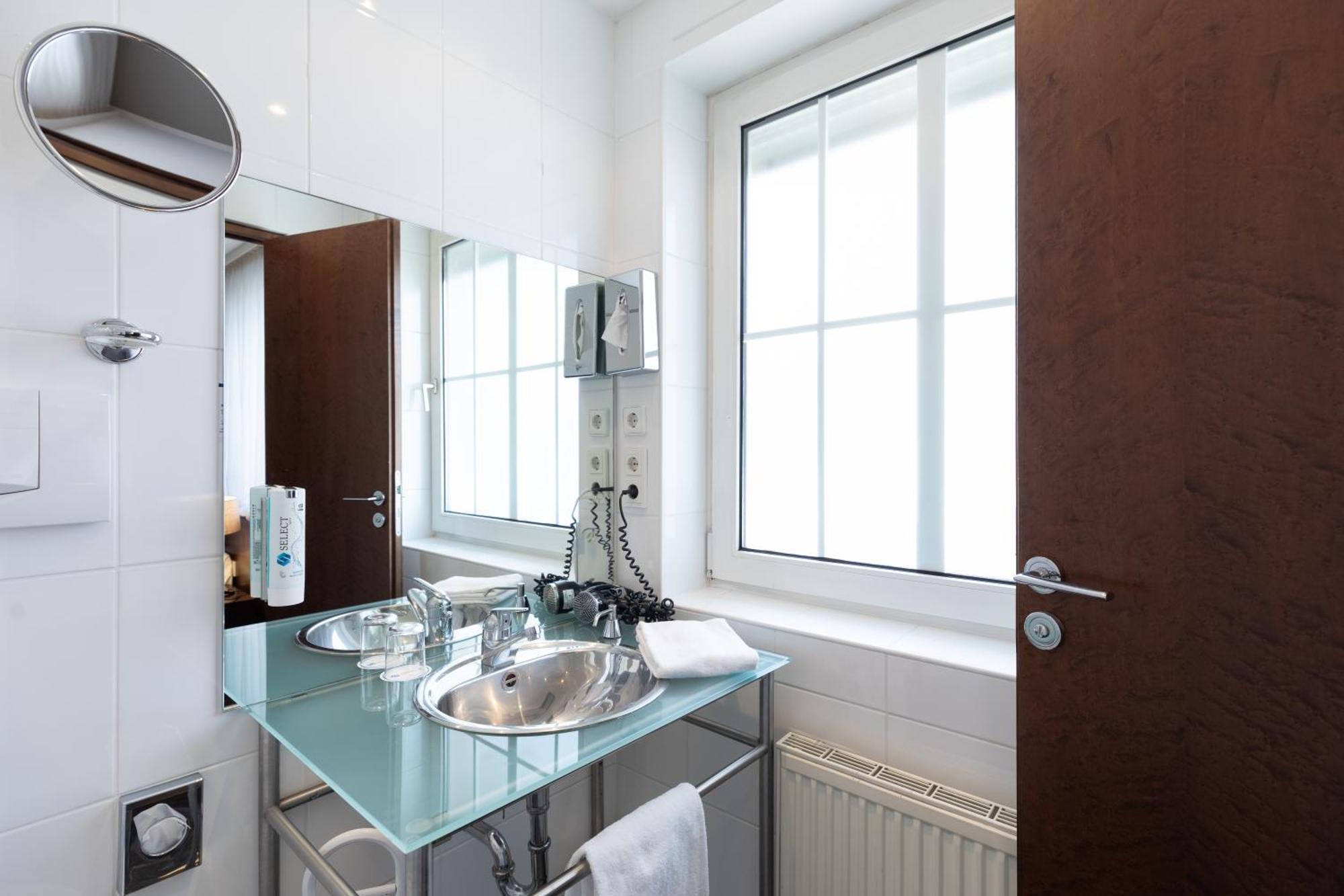 Select Hotel Friedrichshafen Ruang foto