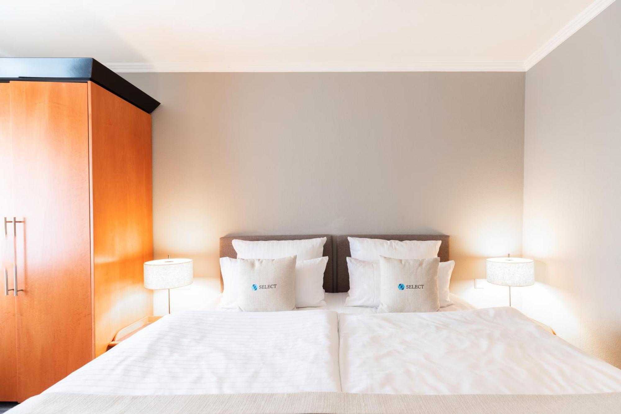 Select Hotel Friedrichshafen Ruang foto